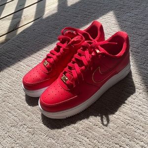 Nike Airforces - Red and Gold - size 8 US